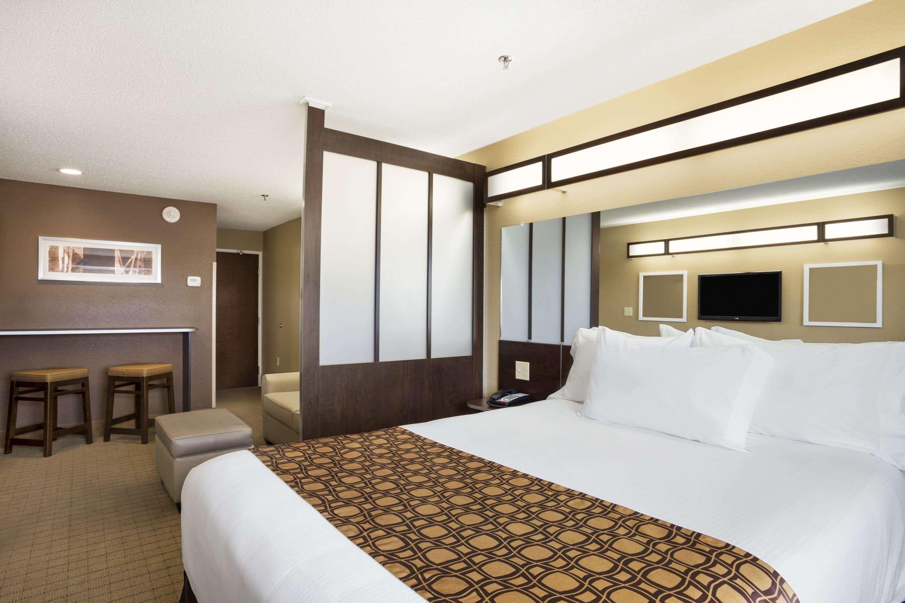 Microtel Inn & Suites By Wyndham Cambridge Extérieur photo